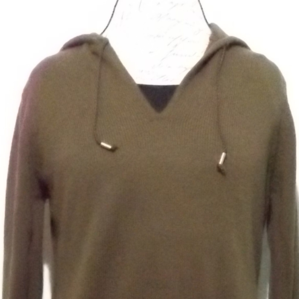 RuffHewn Brown Sweater with Pockets and a Hood